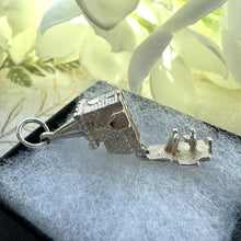 画像をギャラリービューアに読み込む, Vintage Sterling Silver English NUVO Church Charm Pendant - Opens to Reveal Wedding Ceremony. Small Pendant With Optional Adjustable Chain.