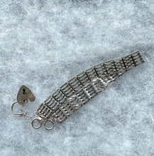 画像をギャラリービューアに読み込む, Vintage English Silver Fancy Link Gate Bracelet With Heart Padlock Clasp. Victorian Style 3-Bar Gate Sweetheart Bracelet, 1972 Hallmarks