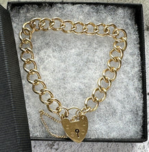 Carica l'immagine nel visualizzatore di Gallery, Vintage 9ct Gold Curb Link Bracelet With Heart Padlock Clasp, 20.5 grams. Antique Style Yellow Gold Classic Curb Chain Sweetheart Bracelet