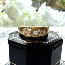 Carica l'immagine nel visualizzatore di Gallery, Antique Victorian 18ct Gold 3 Stone Diamond Gypsy Ring. Bright Cut Daisy/Star Band Ring. Yellow Gold Midi/Pinky Trilogy Ring, Size i/4.5