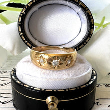 Carica l'immagine nel visualizzatore di Gallery, Antique Victorian 18ct Gold 3 Stone Diamond Gypsy Ring. Bright Cut Daisy/Star Band Ring. Yellow Gold Midi/Pinky Trilogy Ring, Size i/4.5