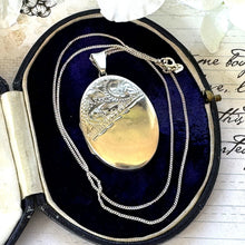 画像をギャラリービューアに読み込む, Vintage English Sterling Silver Engraved Fern Locket Pendant On Chain. Medium/Large Oval Silver Photo Locket Necklace