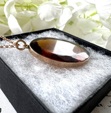 Carica l'immagine nel visualizzatore di Gallery, Antique Victorian 9ct Gold Whiskey Citrine Solitaire Pendant Necklace