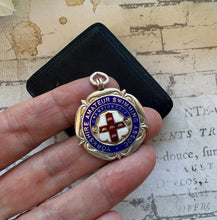 Lade das Bild in den Galerie-Viewer, Vintage 1936 Fattorini Silver & Enamel Fob In Presentation Case. Yorkshire Swimming Association Sterling Silver Medal In Antique Leather Box