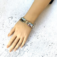 Carica l'immagine nel visualizzatore di Gallery, Vintage 1950s Sterling Silver & Enamel Safari Souvenir Bracelet