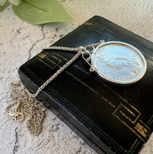 Carica l'immagine nel visualizzatore di Gallery, Antique Victorian 1887 Sterling Silver Shilling Pendant Necklace. Queen Victoria Diamond Jubilee Collectable Coin Pendant & Spiga Chain.