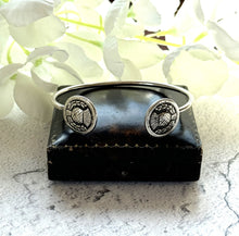 Carica l'immagine nel visualizzatore di Gallery, Vintage Sterling Silver Scottish Thistle Torque Bangle. Scottish Silver Torc Bangle Bracelet