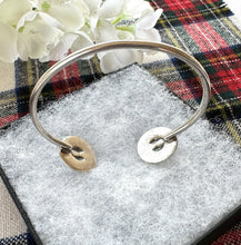 Carica l'immagine nel visualizzatore di Gallery, Vintage Sterling Silver Scottish Thistle Torque Bangle. Scottish Silver Torc Bangle Bracelet