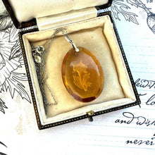 Charger l'image dans la galerie, Antique Citrine Glass Intaglio Silver Pendant Necklace