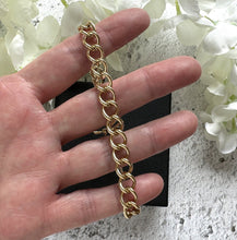 Carica l'immagine nel visualizzatore di Gallery, Vintage 9ct Gold Curb Link Bracelet With Heart Padlock Clasp, 20.5 grams. Antique Style Yellow Gold Classic Curb Chain Sweetheart Bracelet