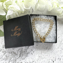 Carica l'immagine nel visualizzatore di Gallery, Vintage 9ct Gold Curb Link Bracelet With Heart Padlock Clasp, 20.5 grams. Antique Style Yellow Gold Classic Curb Chain Sweetheart Bracelet