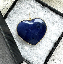 画像をギャラリービューアに読み込む, Antique Victorian 15ct Gold Carved Sodalite Love Heart Pendant. Large Natural Blue Gemstone Solitaire Heart Pendant.