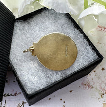 画像をギャラリービューアに読み込む, Vintage 1966 9ct Yellow Gold St. Christopher Necklace Pendant. English Hallmarked Solid Gold Religious Medallion Pendant.