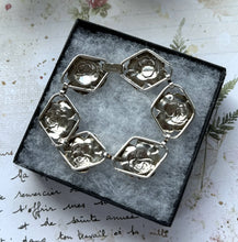 画像をギャラリービューアに読み込む, Antique Art Deco Sterling Silver Repoussé Rose Bracelet. Arts & Crafts/Art Nouveau Silver Figural Flower Panel Bracelet, Circa 1920