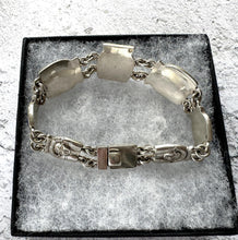 Load image into Gallery viewer, Art Deco Egyptian Revival Silver & Lapis Tutankhamun Bracelet. Antique/Vintage 1930s Sterling Silver Inlaid Blue Gemstone Figural Bracelet.