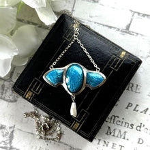 画像をギャラリービューアに読み込む, Antique Art Nouveau Sterling Silver & Enamel Pendant Necklace. Edwardian Silver and Blue Enamel Stylised Creature Pendant On Chain.