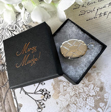 Lade das Bild in den Galerie-Viewer, Superb Victorian Silver Vinaigrette Pendant, William & Edward Turnpenny, Birmingham 1847