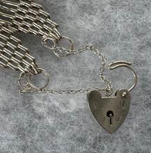 画像をギャラリービューアに読み込む, Vintage English Silver 7-Bar Gate Bracelet With Heart Padlock Clasp, Hallmarked 1978. Wide Fancy Link Sterling Silver Sweetheart Bracelet