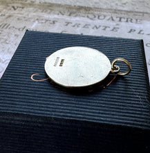 Charger l'image dans la galerie, Vintage 1970s 9ct Yellow Gold "St. Christopher" Modernist Pendant. Cubist Style Solid Gold Religious Medallion Pendant By Henry Griffith