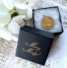 Charger l'image dans la galerie, Vintage 1970s 9ct Yellow Gold "St. Christopher" Modernist Pendant. Cubist Style Solid Gold Religious Medallion Pendant By Henry Griffith