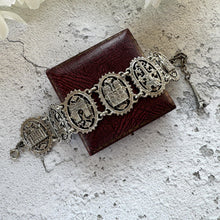 画像をギャラリービューアに読み込む, Vintage 1950s Paris France Souvenir Filigree Bracelet With Eiffel Tower Dangle Charm. French Filigrane Wide Scenic Panel Silver Bracelet.