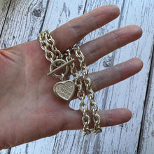 画像をギャラリービューアに読み込む, Vintage Heavy Sterling Silver Heart T-Bar Toggle Necklace. 16"/41cm Oval Chunky Link Chain T-Bar, Ring & Charm Necklace, British Hallmarks