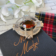画像をギャラリービューアに読み込む, Antique Victorian Montrose Agate Scottish Cairngorm Brooch. Sterling Silver Scottish Banded Grey Lace Agate Brooch/Lapel Pin, Design Reg'd.