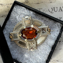 画像をギャラリービューアに読み込む, Antique Victorian Montrose Agate Scottish Cairngorm Brooch. Sterling Silver Scottish Banded Grey Lace Agate Brooch/Lapel Pin, Design Reg'd.