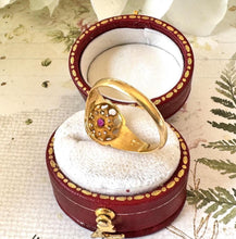 Lade das Bild in den Galerie-Viewer, Antique 18ct Gold Ruby & Old Cut Diamond Cluster Ring