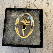 Cargar imagen en el visor de la galería, Collection of Vintage Sterling Silver Celtic Brooches