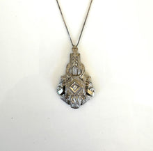 画像をギャラリービューアに読み込む, Antique Art Deco 18ct White Gold & Diamond Geometric Pendant Necklace. Edwardian Era Italian White Gold Diamond Pendant On Box Link Chain