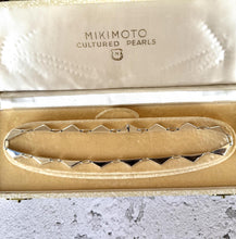 Cargar imagen en el visor de la galería, Vintage 1970s Sterling Silver Modernist Collar Necklace, Taxco Mexico. Solid Silver Pyramid Link Necklet. Statement Choker Necklace.