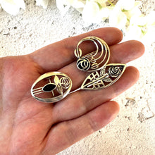 Carica l'immagine nel visualizzatore di Gallery, Collection of 3 Vintage Sterling Silver Celtic Brooches/Lapel Pins