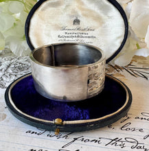 画像をギャラリービューアに読み込む, Antique Victorian Sterling Silver Engraved Ivy & Greek Key Bangle, Chester 1876. English Silver Aesthetic Engraved Love Token Cuff Bracelet