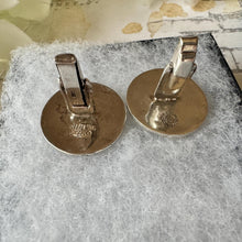 Carica l'immagine nel visualizzatore di Gallery, Vintage Mexican "Mosaico Azteca" Sterling Silver Cufflinks
