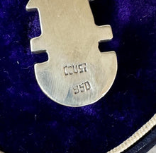 Lade das Bild in den Galerie-Viewer, Large Vintage 950 Sterling Silver Tumi Pendant: Inca Sun God, Peru