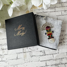 Lade das Bild in den Galerie-Viewer, Large Vintage 950 Sterling Silver Tumi Pendant: Inca Sun God, Peru