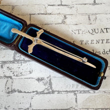 Carica l'immagine nel visualizzatore di Gallery, Vintage Scottish Silver 'Sword of State' Kilt Pin, Robert Allison Edinburgh 1968. Ornate Ceremonial Sterling Silver Sword Brooch/Lapel Pin