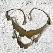 画像をギャラリービューアに読み込む, Vintage Mexican Sterling Silver Crushed Turquoise Inlay Collar Necklace. 1980s Modernist Articulated Panel Statement Necklace, Taxco, Mexico