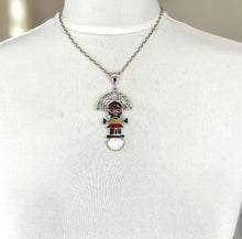 Charger l'image dans la galerie, Vintage Peruvian 950 Silver Gemstone Set Large Tumi Pendant. Native Inca Sun God Inti Figural Ceremonial Knife Sterling Silver Pendant