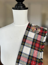 画像をギャラリービューアに読み込む, Antique Victorian Scottish Silver Mixed Agate Target Brooch. Large Slate Backed Hardstone Plaid Brooch. Victorian Scottish Pebble Jewelry