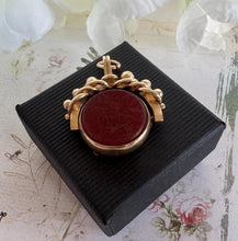 画像をギャラリービューアに読み込む, Antique Victorian Fancy Gold Gilt Metal Bloodstone & Carnelian Spinner Fob Pendant