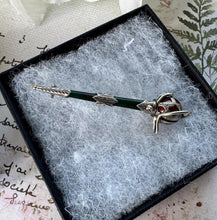 画像をギャラリービューアに読み込む, Antique Scottish Bloodstone & Carnelian Sterling Silver Sword Brooch/Lapel Pin