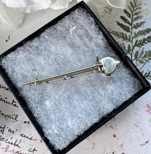 画像をギャラリービューアに読み込む, Antique Scottish Bloodstone & Carnelian Sterling Silver Sword Brooch/Lapel Pin