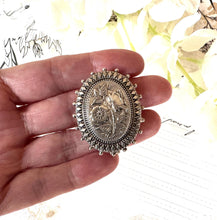 画像をギャラリービューアに読み込む, Antique Victorian Sterling Silver Locket Brooch With Photo Compartment. Oval Aesthetic Engraved Flower Bouquet Victorian Brooch/Lapel Pin