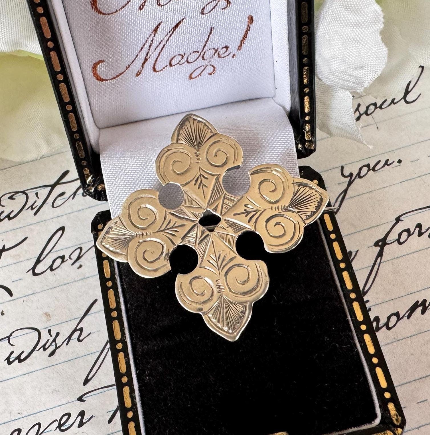 Victorian Sterling Silver Bottony Cross Brooch – Mercy Madge