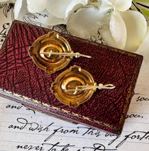 画像をギャラリービューアに読み込む, Antique Victorian Gold Vermeil & Onyx Etruscan Revival Drop Earrings
