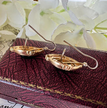 画像をギャラリービューアに読み込む, Antique Victorian Gold Vermeil & Onyx Etruscan Revival Drop Earrings
