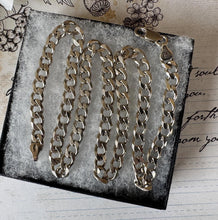 Carica l'immagine nel visualizzatore di Gallery, Vintage Milor of Italy Sterling Silver Diamond Cut Curb Chain Necklace. Unisex Silver Layering Chain, 6.3mm wide, 20"/51cm Long, 30.3 grams