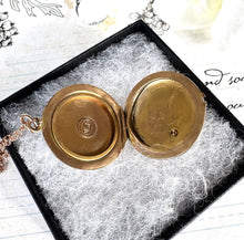 画像をギャラリービューアに読み込む, Antique Edwardian Rolled Rose Gold Ruby Locket on Chain, Kollmar & Jourdan, Germany. Floral Engraved Round Photo Locket Pendant Necklace